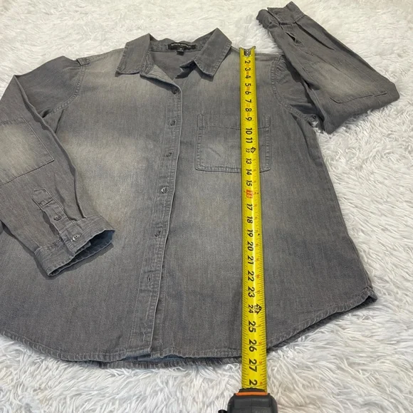 BANANA REPUBLIC WOMENS Casual Gray Button Down Shirt SIZE M - Picture 2 of 9